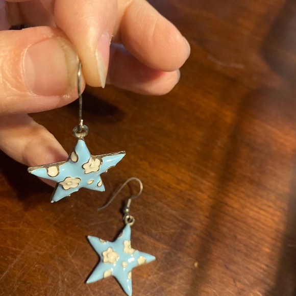Star Earrings. - Picture 2 of 4